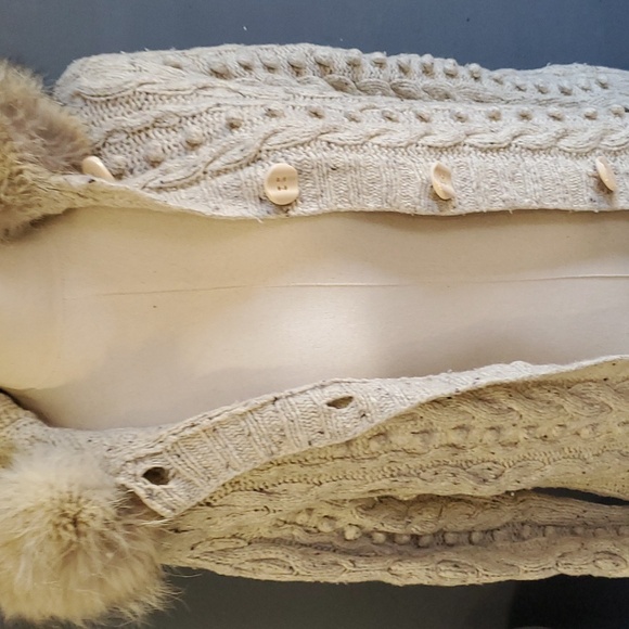 J.crew hand knit ivory cream button  removable fur  hood sweater  size M - Picture 8 of 15